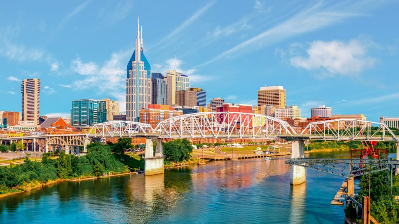 Nashville, TN is a best place to live with an online business degree.