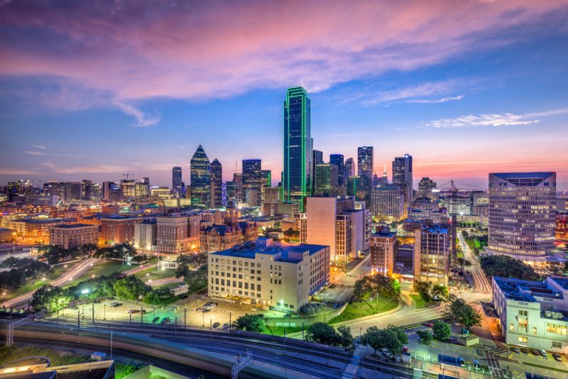 Dallas, TX is a great place to live with an online business degree.
